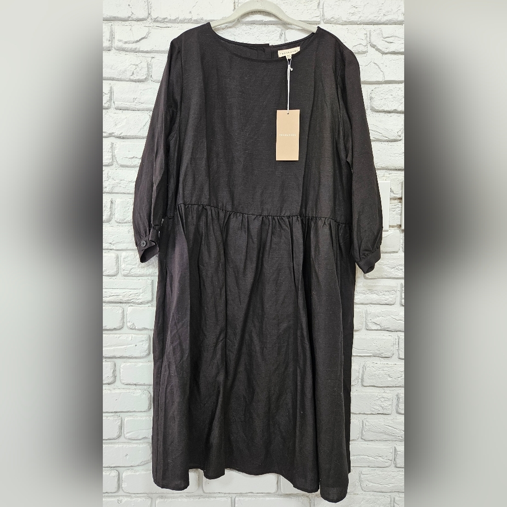 NWT Tradlands Nova Midi Dress Black sz M